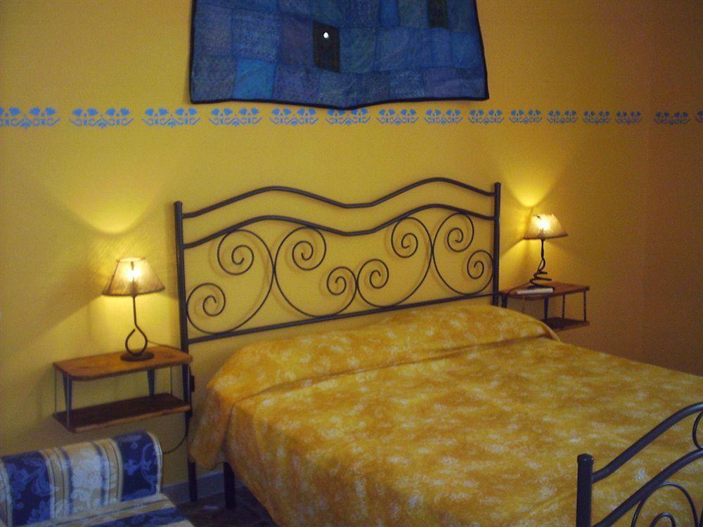 Bed and Breakfast Emporium à Castellammare del Golfo Extérieur photo